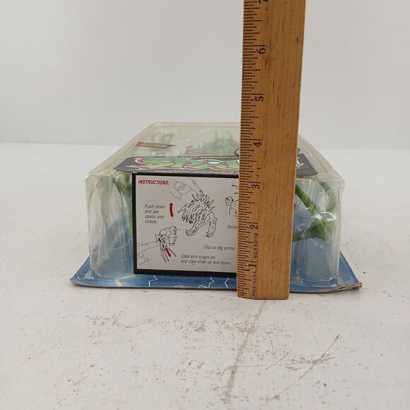 VTG Todd McFarlane Exo-Skeleton Spawn Action Figure 1996 Deluxe Edition ~ Green - Picture 10 of 12